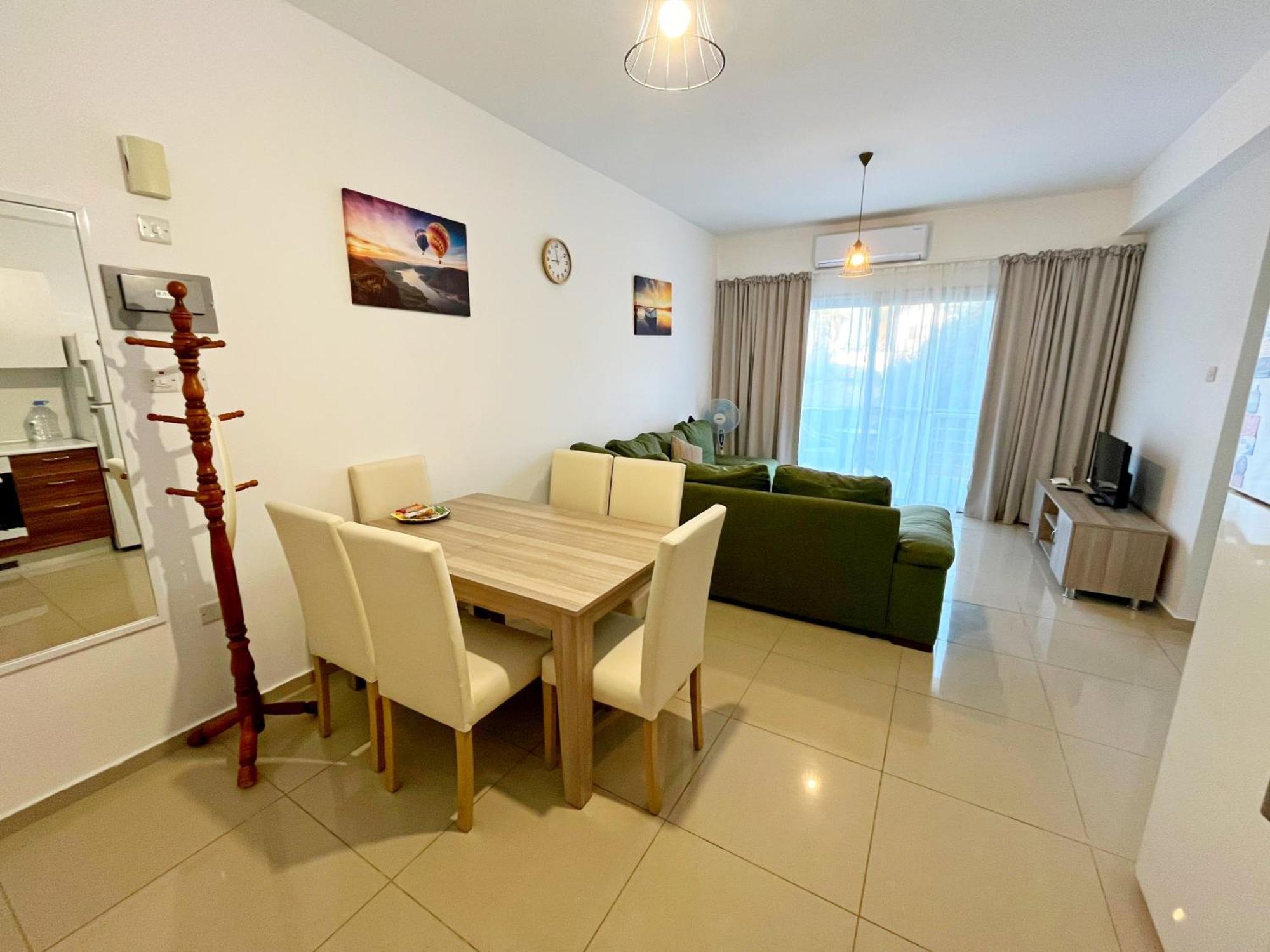 Quitet Two Bedroom Apartment With Private Garden Lukomorye D2 Karavas  Extérieur photo